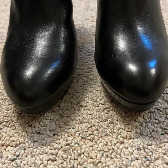 Franco Sarto high heeled booties - Picture 3 of 11